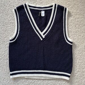 H&M Sweater Vest